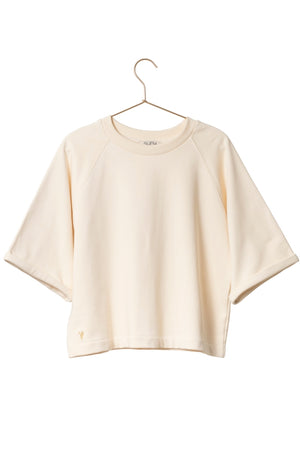 pull femme court et oversize manche 3/4 raglante, col rond en molleton, confortable blanc cassé 