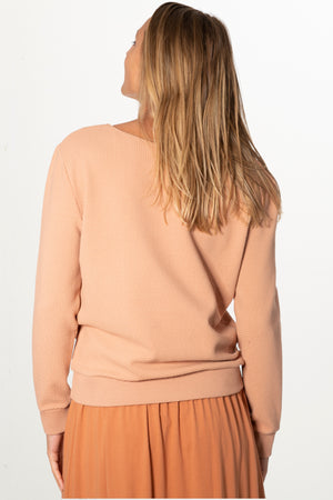Pull femme manche longue col évasé ajusté en coton bio certifié GOTS rose des sables, rose doux, rose corail, rose brun, rose orange, vieux rose, rose ancien, rose beige, rose caramel