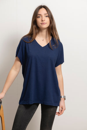 Tee shirt long femme lin et coton upcyclé manche courte forme oversize col V bleu marine bleu foncé