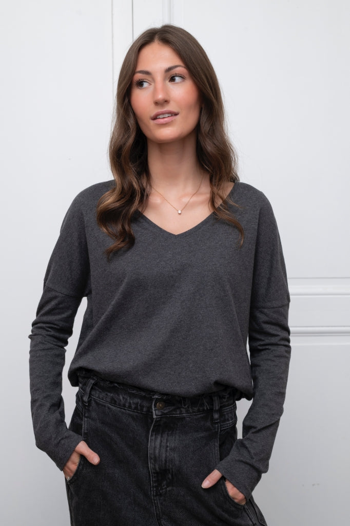 tee shirt manche longue col V en coton upcyclé extra suny V gris anthracite chiné