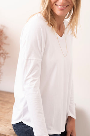 Tee shirt pour femme en coton bio GOTS eco responsable à manche longue, oversize, col V Extra suny blanc