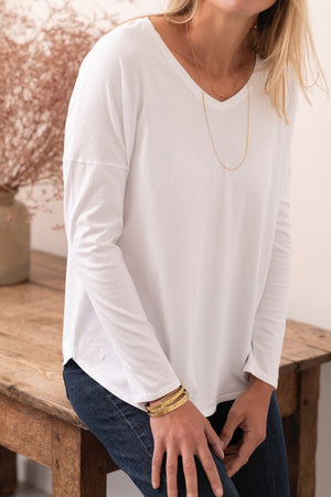 Tee shirt pour femme en coton bio GOTS eco responsable à manche longue, oversize, col V Extra suny blanc