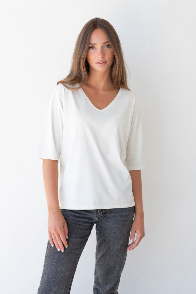 tee shirt col V manche au coude blanc cassé