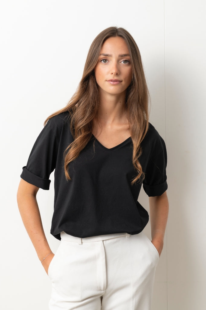 tee shirt FLORA V noir tee shirt femme manche trois quart (3/4) au coude, col V coton bio