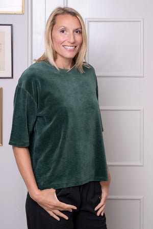 Ensemble Suny vert d’hiver : tee-shirt HERMINE et jupe GILDA assortie