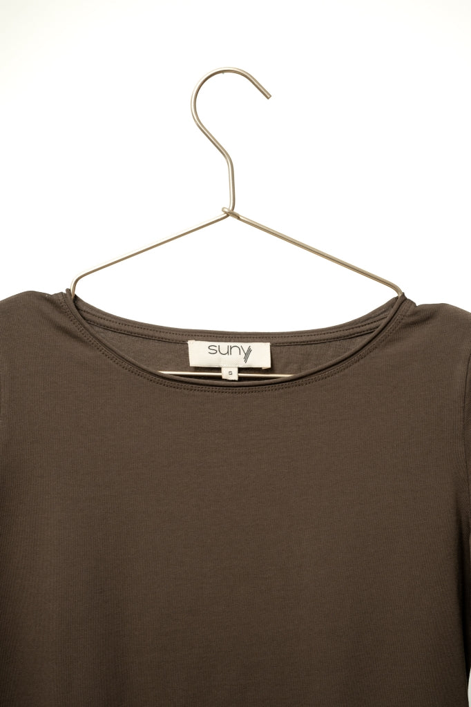 Tee-shirt JUNE café femme manches longues en coton bio avec col roulotté Suny
