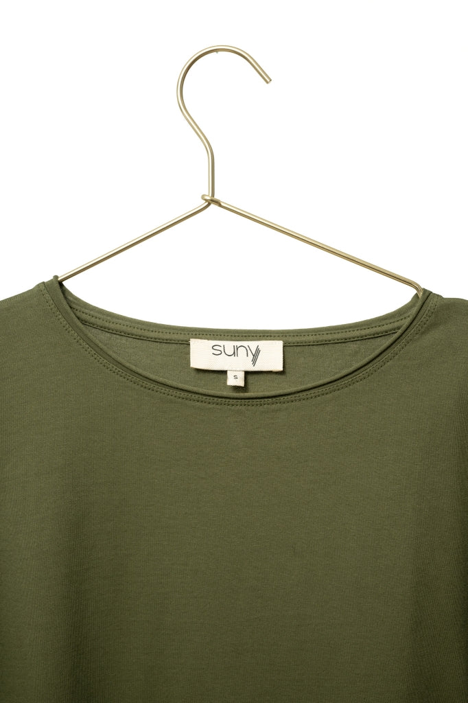 Tee-shirt JUNE kaki vert femme en coton bio manches longues col évasé roulotté Suny