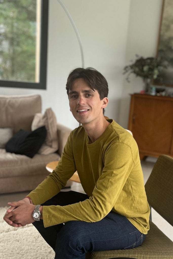 tee shirt pour homme basqiue coton bio manche longue moutarde, vert kaki doux et chaud