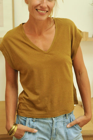 T-shirt basique femme col V coton et lin biologique coupe droite fabrication ecoresponsable havane, tabac, marron