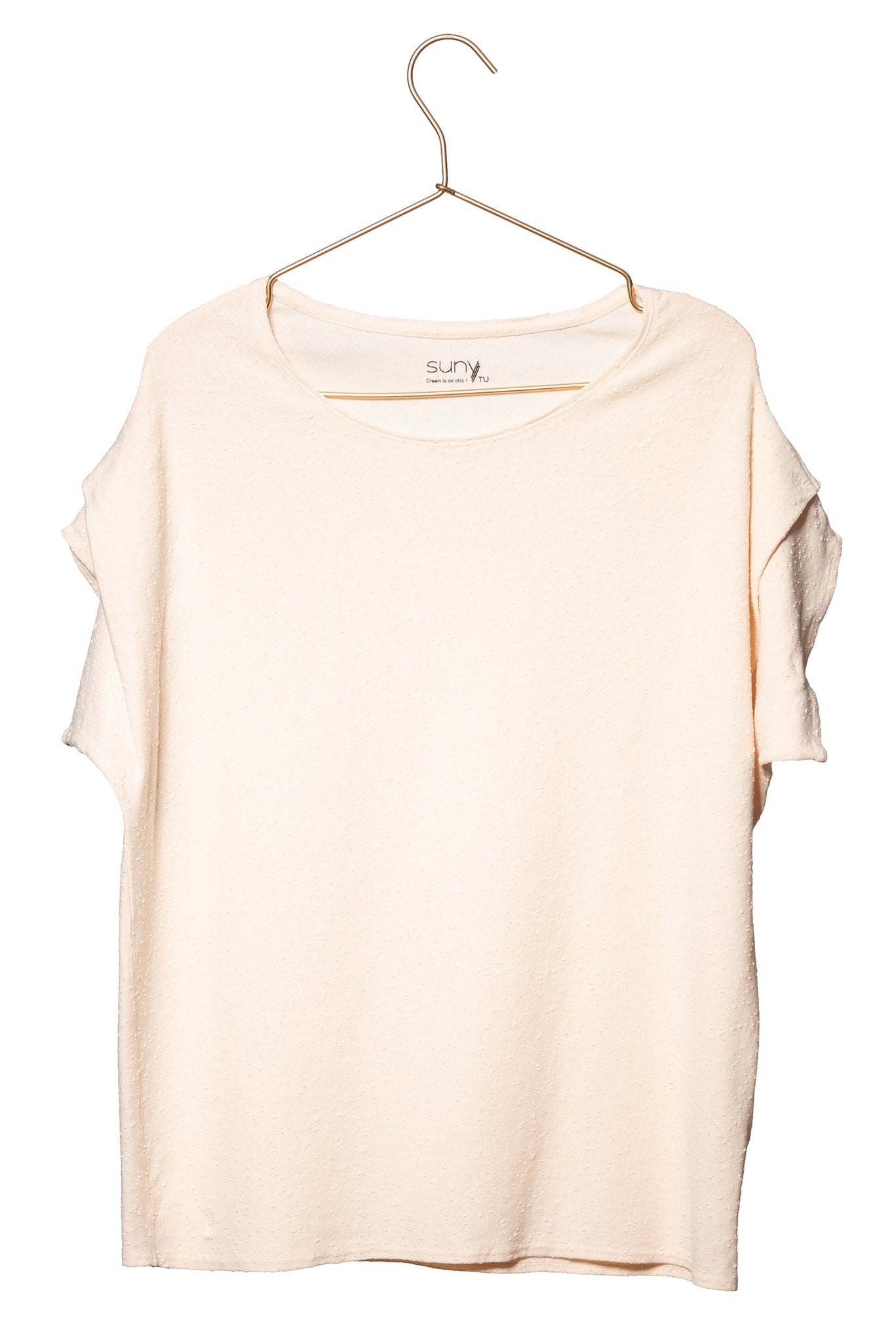 Tee shirt pour femme oversize col évasé dégagé manche courte tombante à pince en coton bio effet lin GOTS et eco responsable nude écru blanc cassé beige rose nude