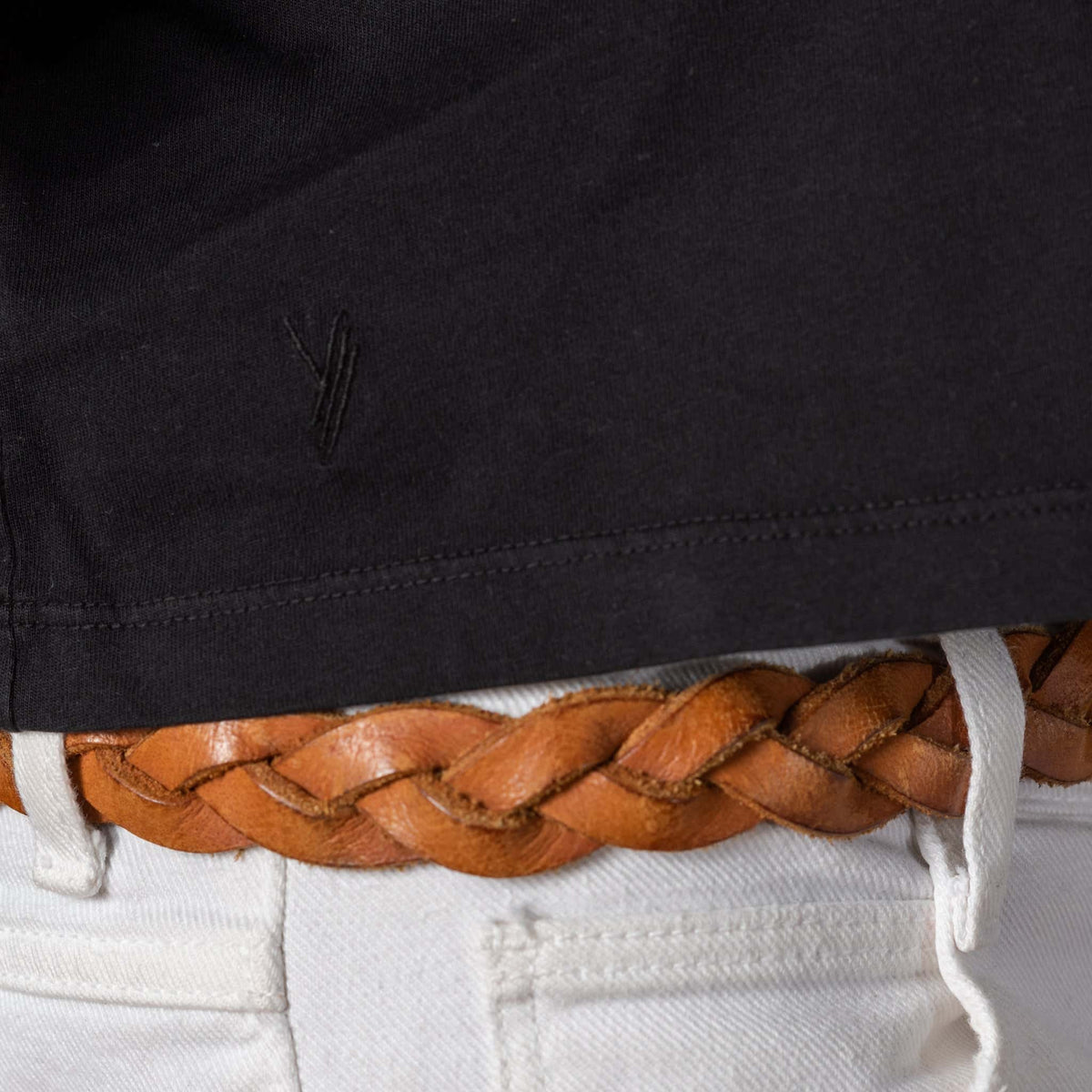 T shirt coton bio eco responsable femme col carré manche courte forme ajustee noir suny