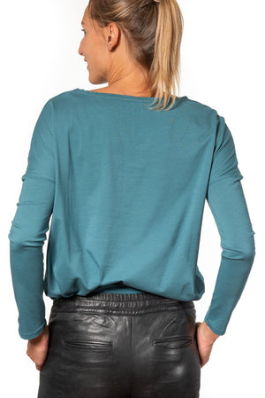 Tee shirt en coton bio à manche longue, oversize, col rond  évasé Wide suny de couleur bleu paon pour femme