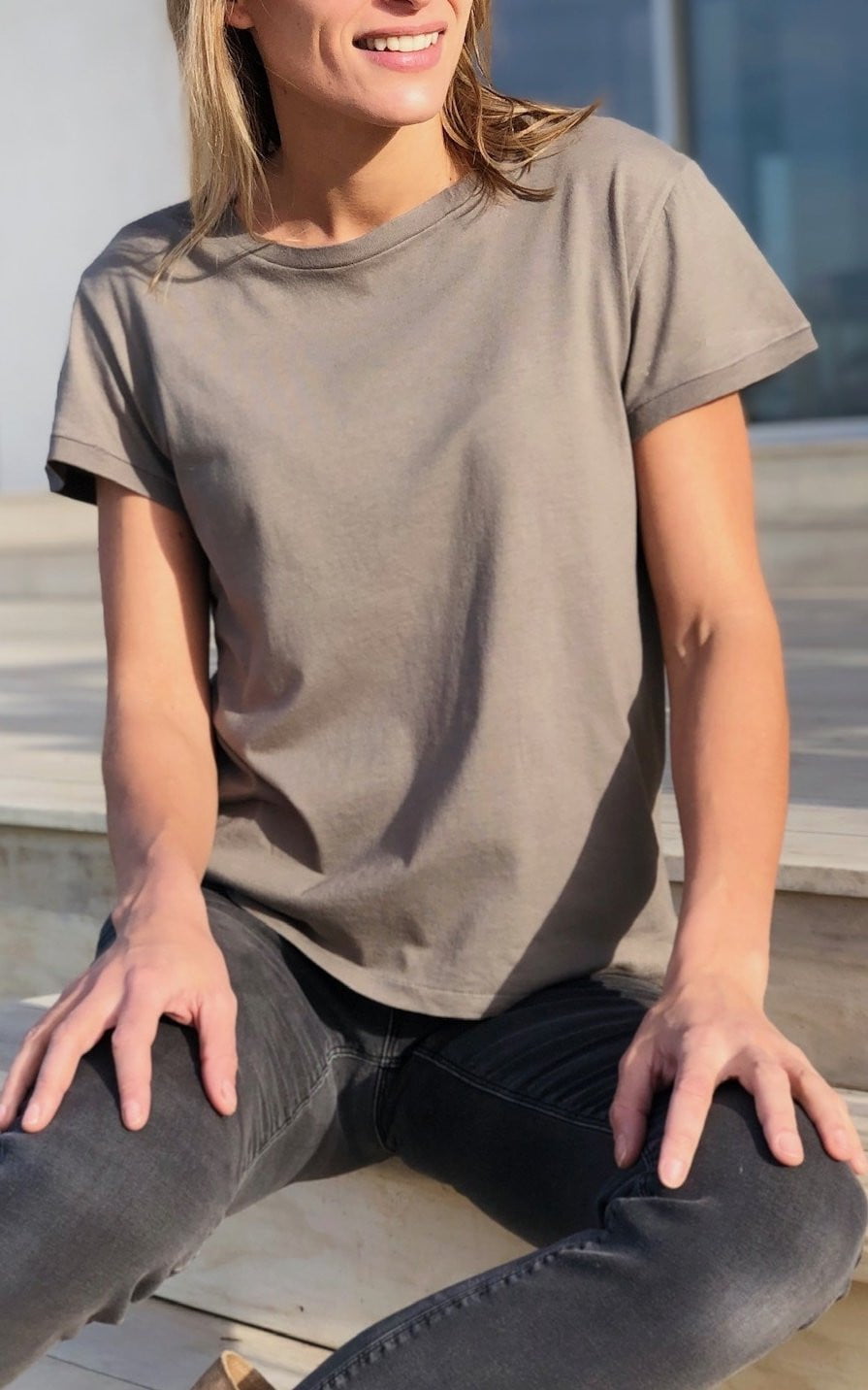 T shirt unisexe col rond manche courte coton bio souple forme droite gris kaki uni suny