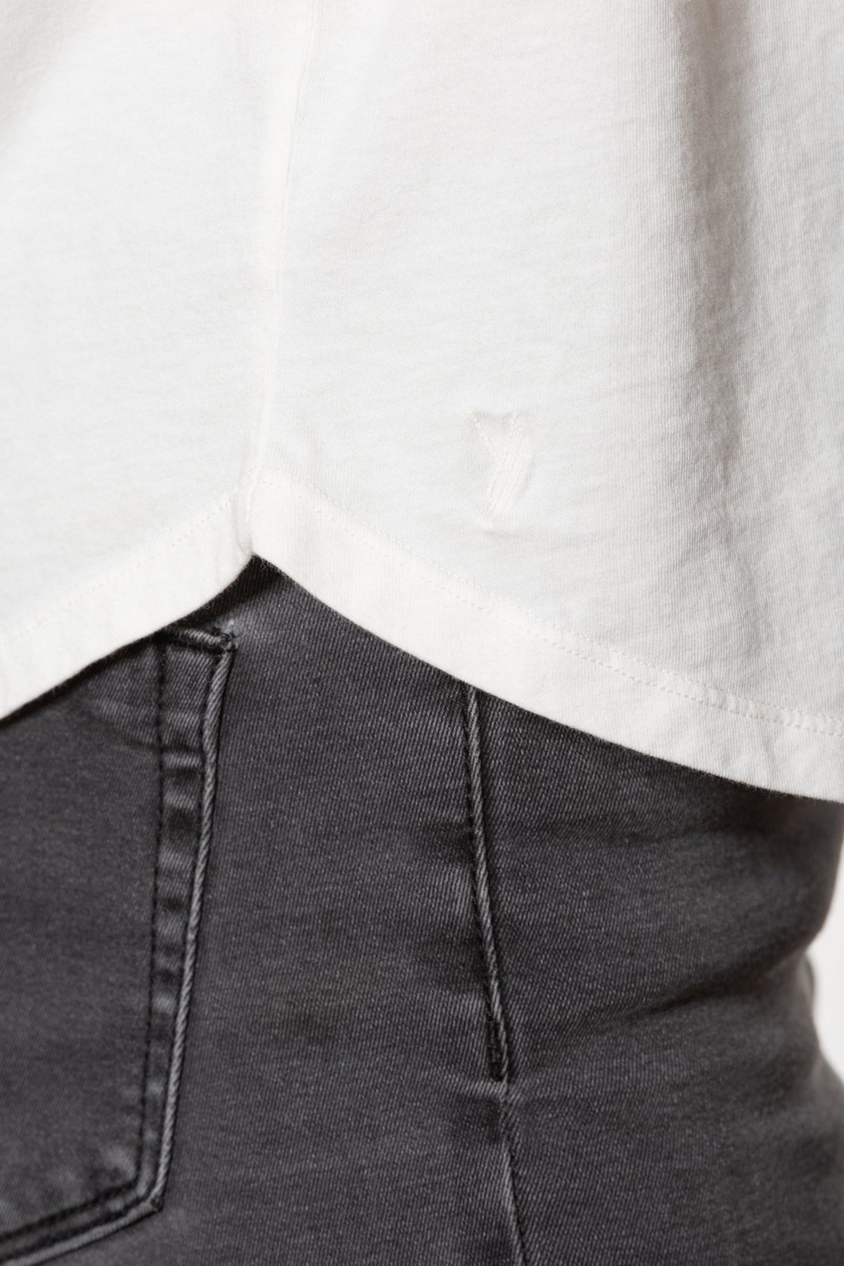 T shirt coton bio eco responsable femme debardeur col rond evase forme ajustée blanc marcel suny